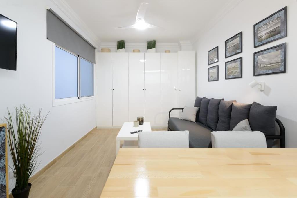 Estudio En Playa De Las Canteras Лас Палмас де Гран Канария Екстериор снимка